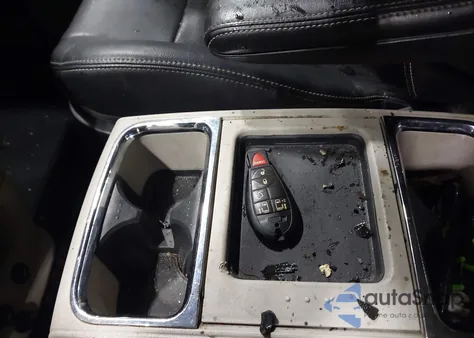 2012 Chrysler Town & Country Touring из США, поврежденный, VIN 2C4RC1BG4CR337246